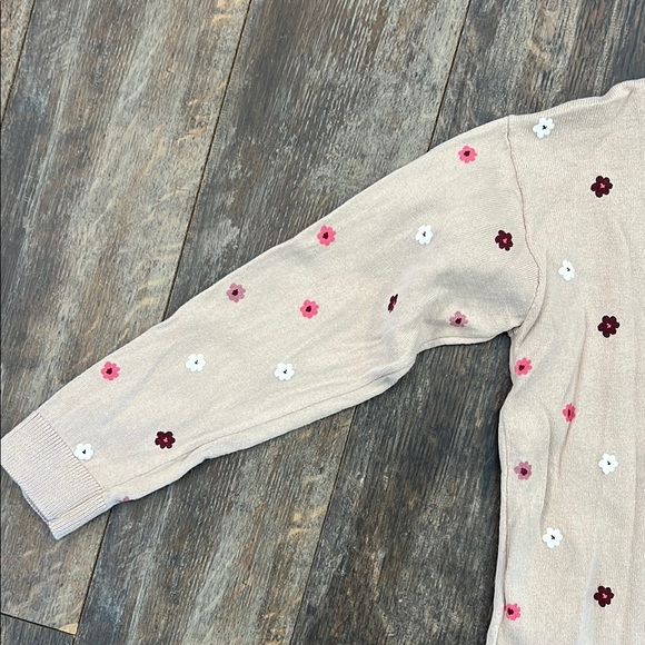 H&M Tan Crew Neck Sweater with Polka Dots - Picture 5 of 10